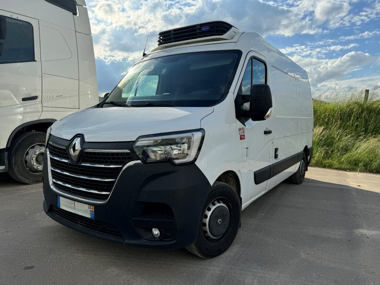 Vehicule RENAULT MASTER Groupe CARRIER multi température