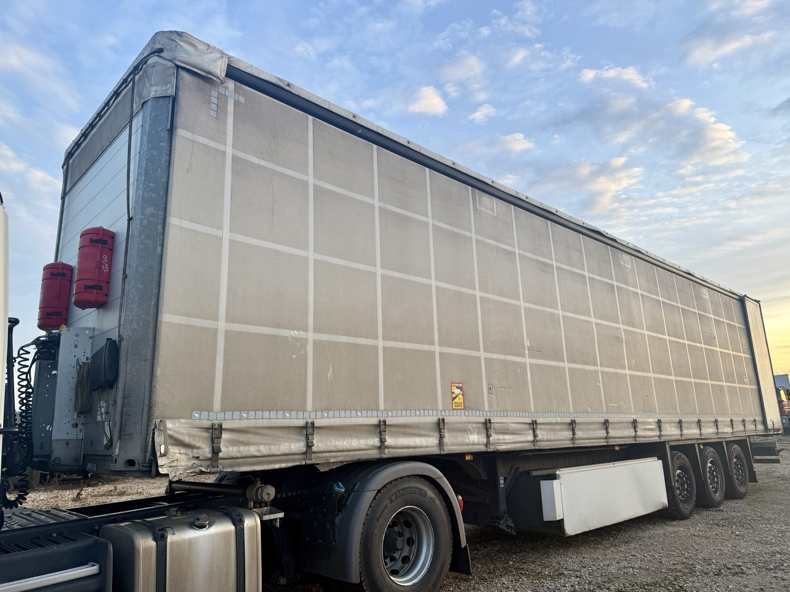 Vehicule Semi-remorque SCHMITZ CARGOBULL