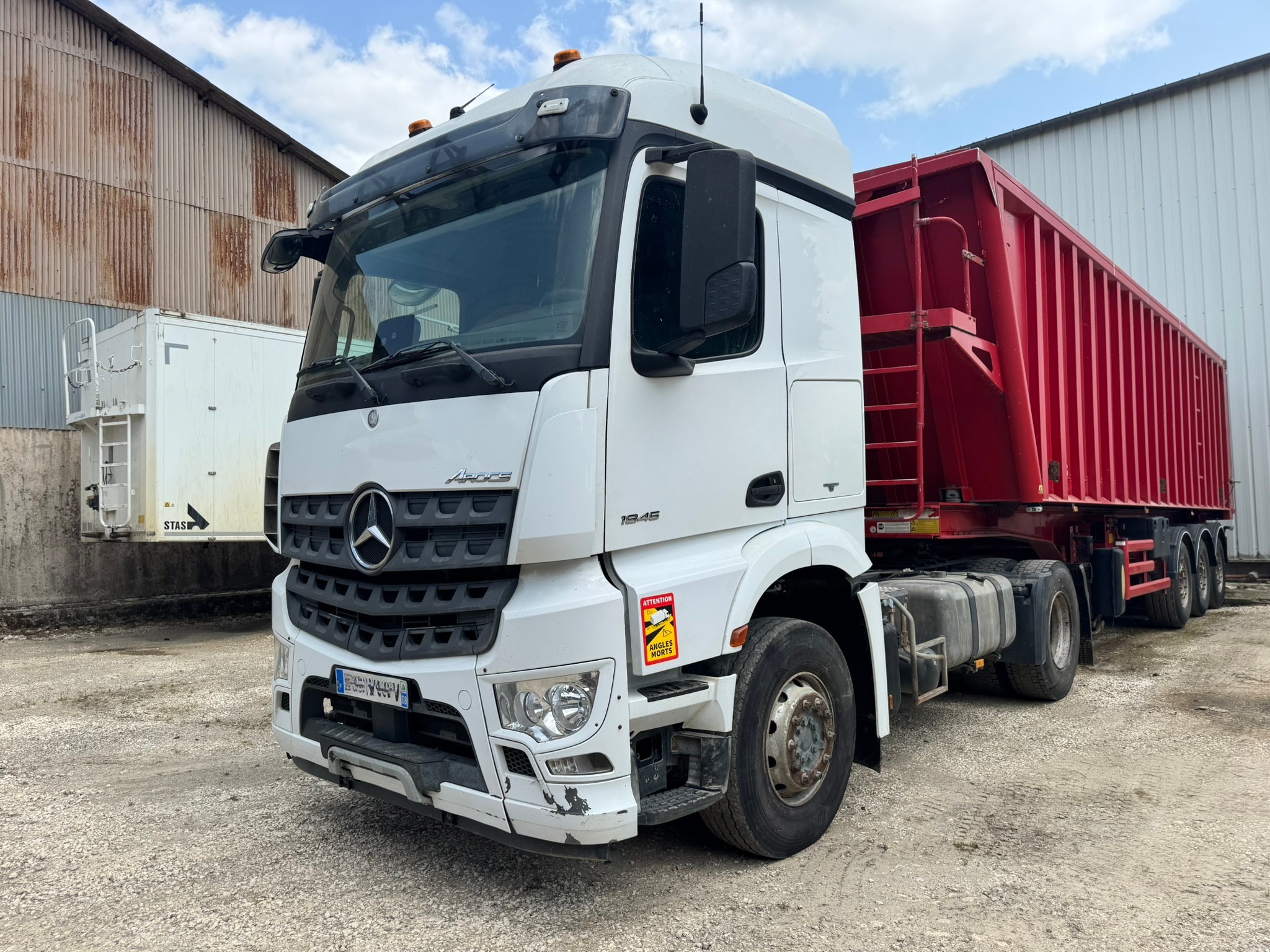 Vehicule MERCEDES AROCS 1845 BLUETEC 6 Kit Hydraulique