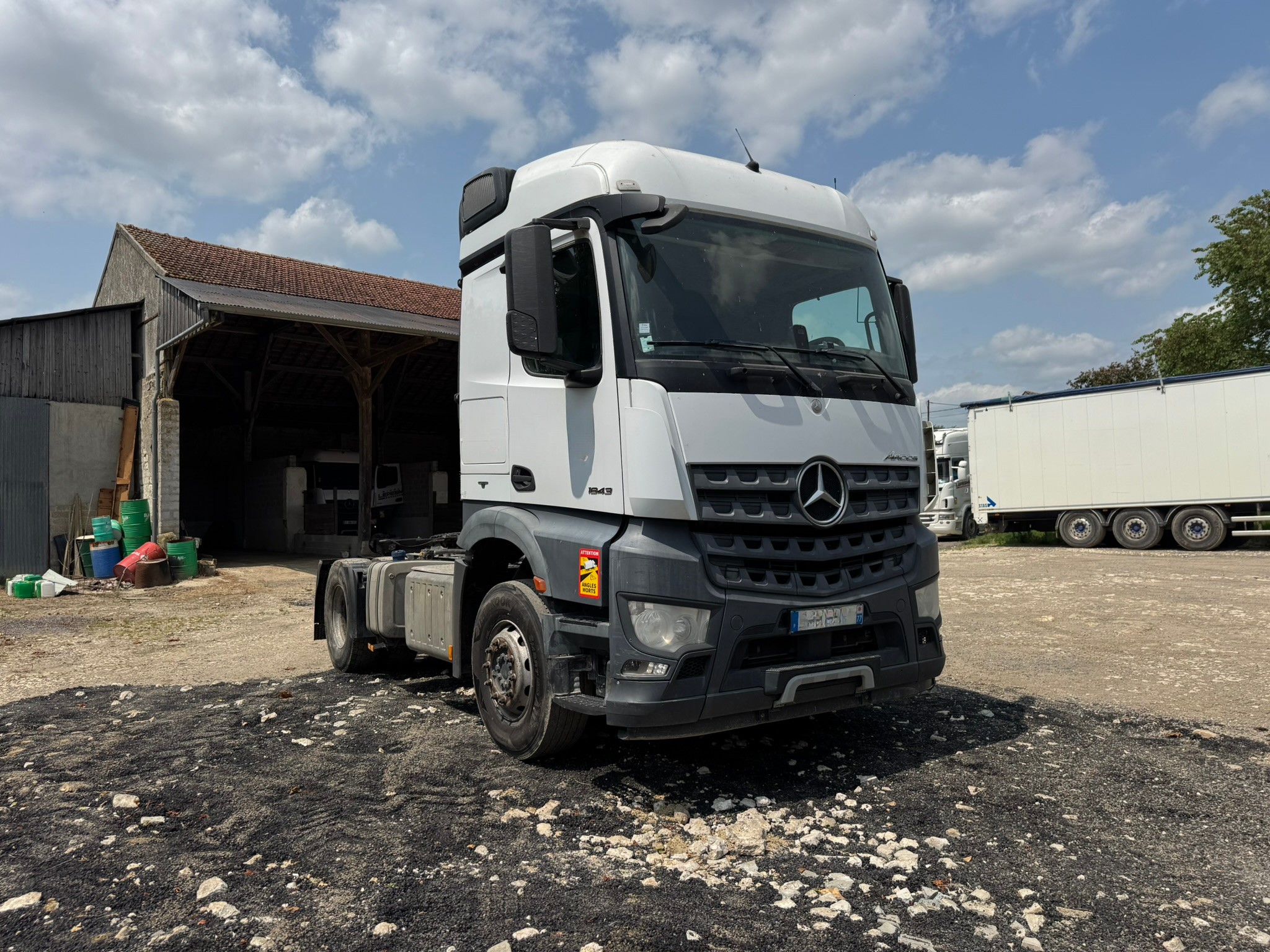 Vehicule MERCEDES AROCS 1843 BLUETEC 6 Kit Hydraulique