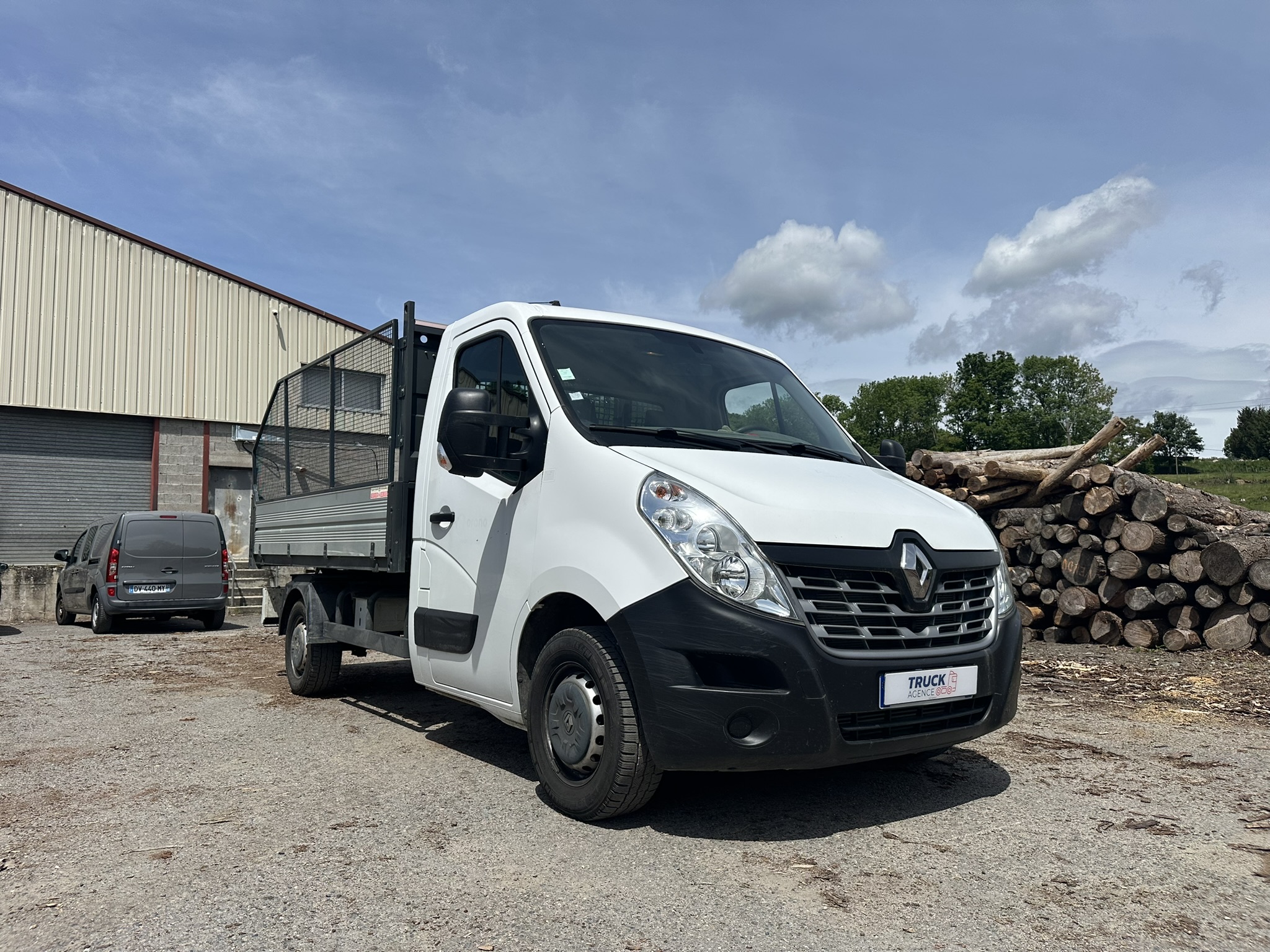 Vehicule RENAULT MASTER TECH 130cv