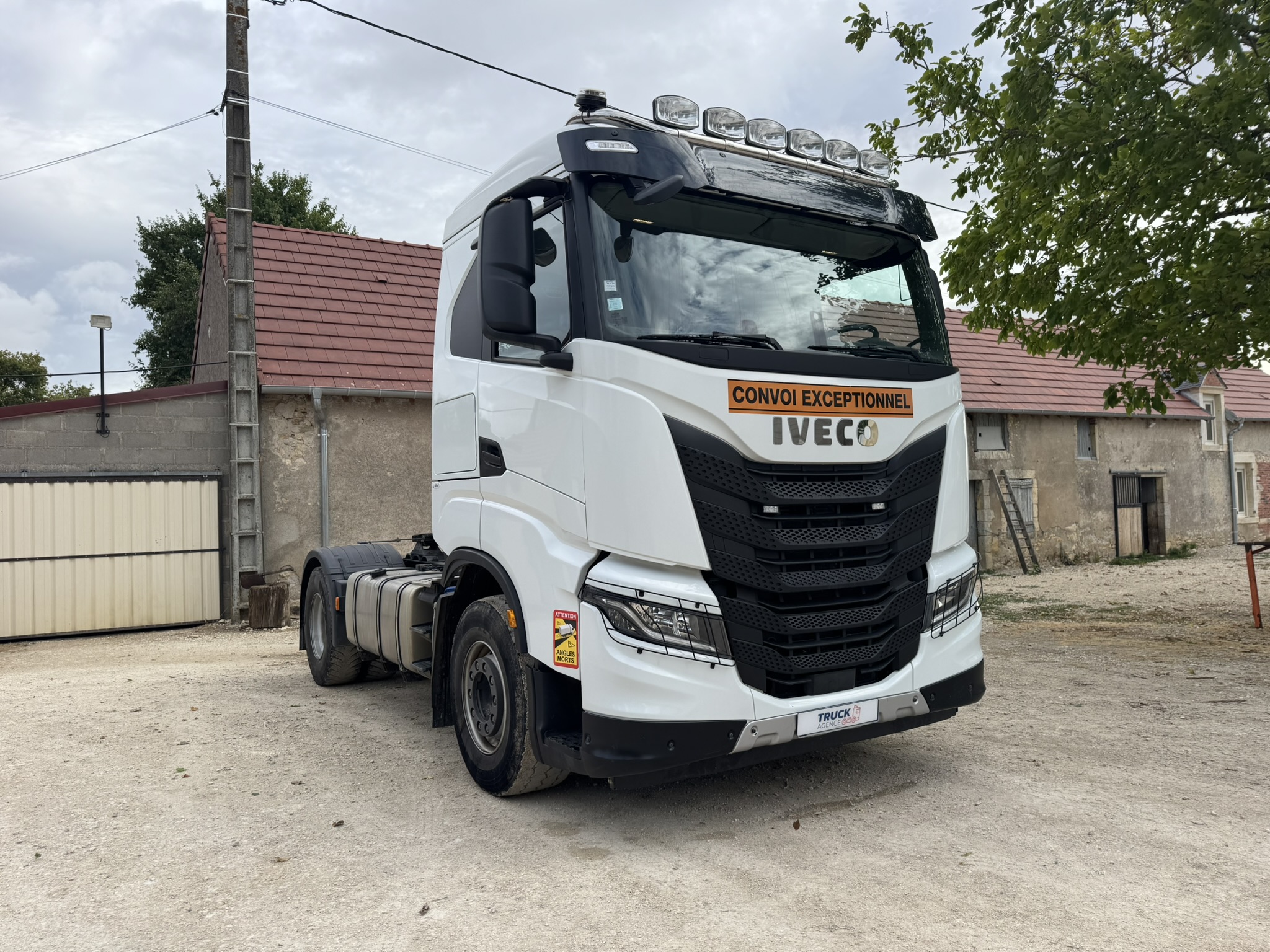 Vehicule IVECO X-WAY 510 KIT HYDRAULIQUE