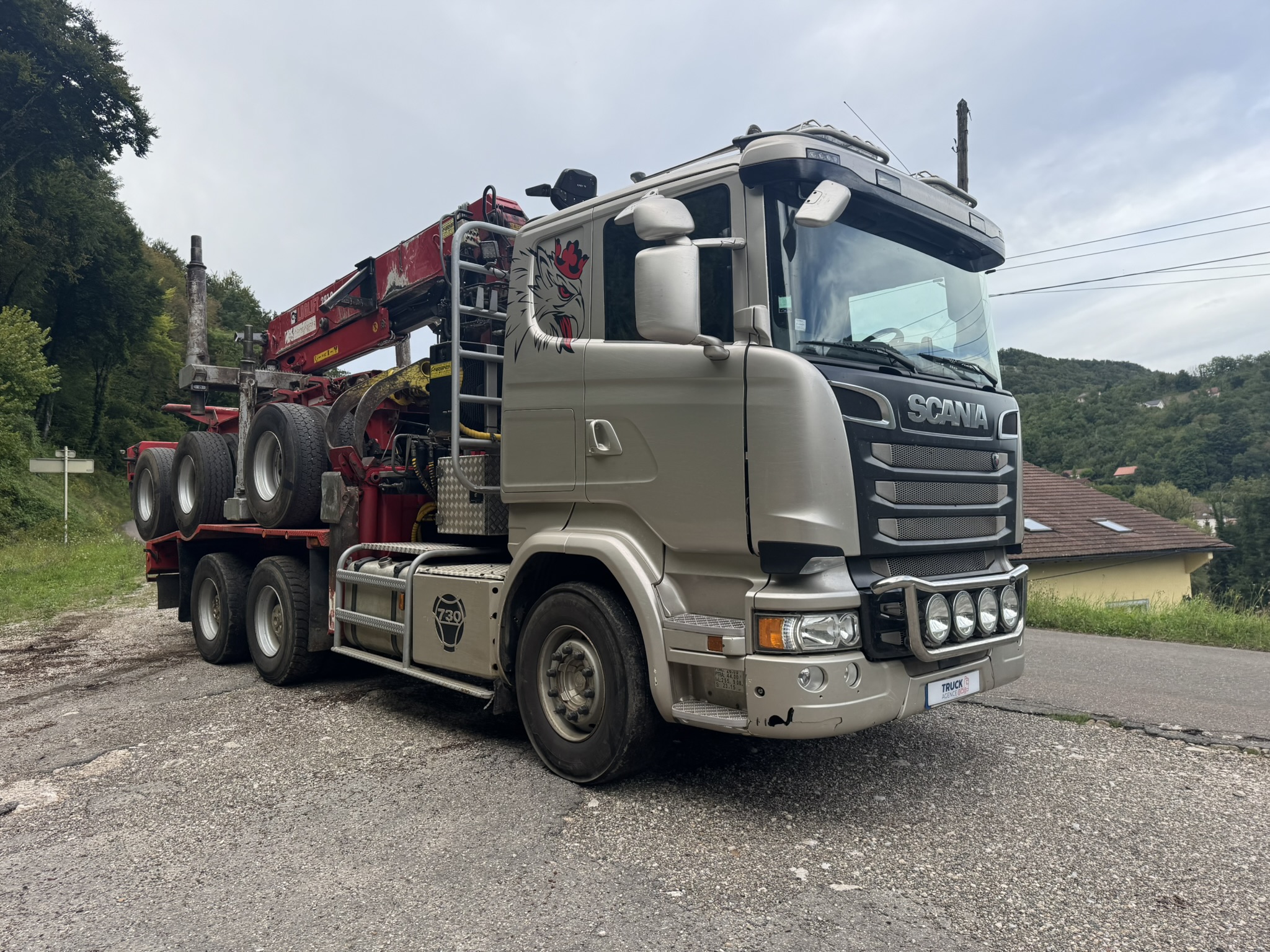 Vehicule SCANIA R 730 LA6X4ESZ Grumier / Grue LOGLIFT 281S / Arrière train forestier DOLL
