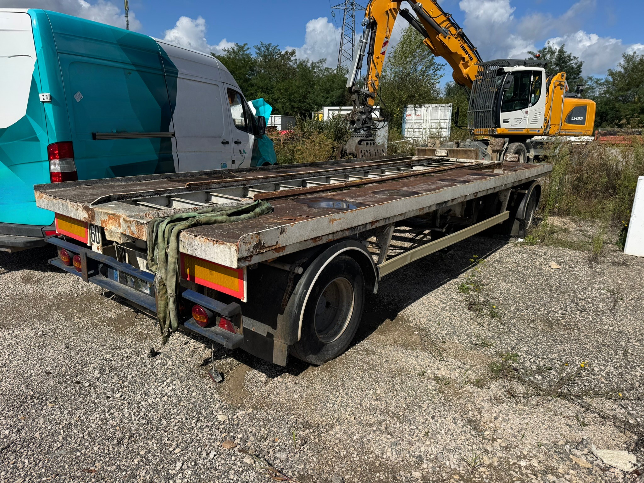 Vehicule REMORQUE KAISER PORTE CAISSONS
