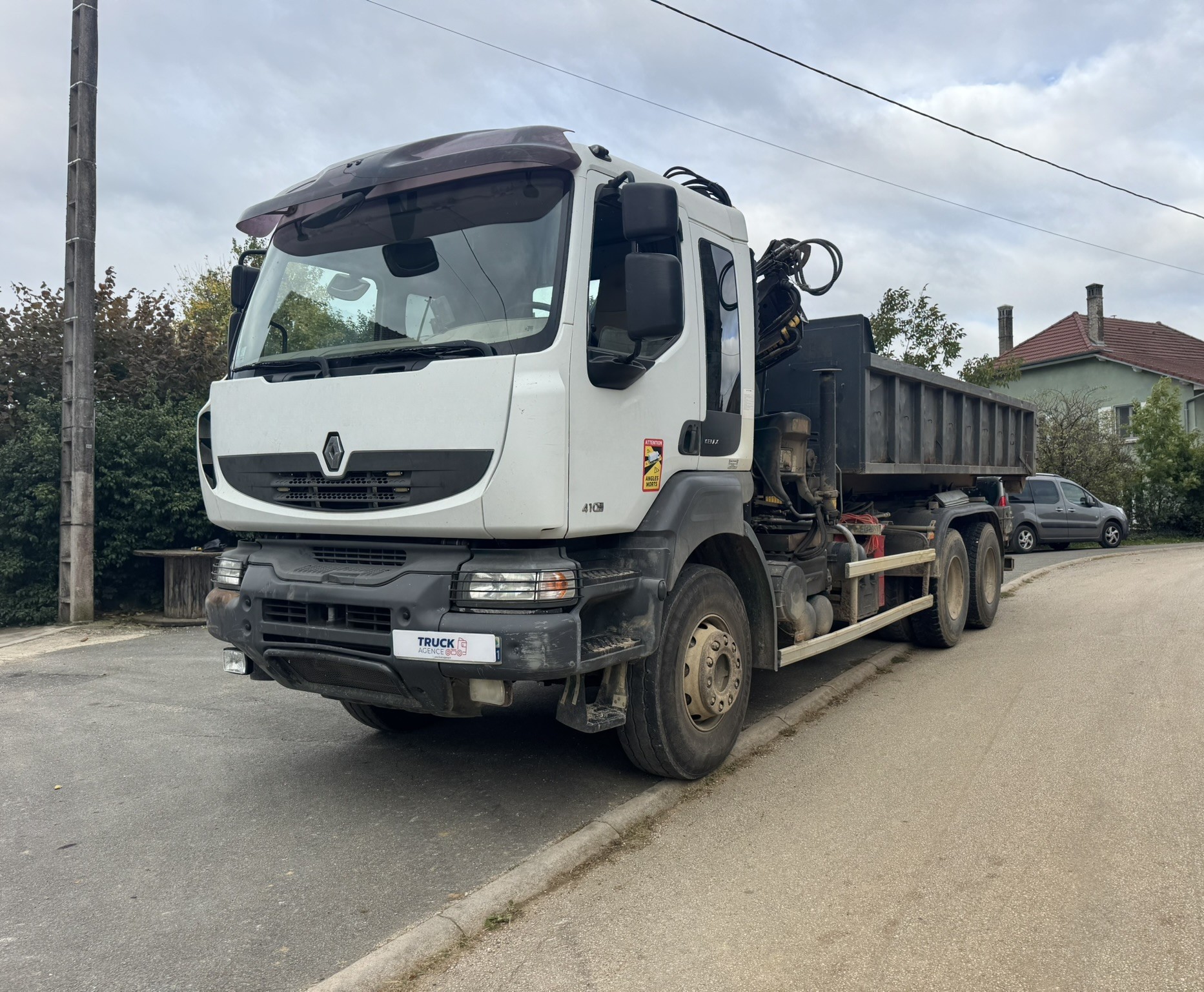 Vehicule RENAULT KERAX 6X4 410 DXi Vendu sans benne