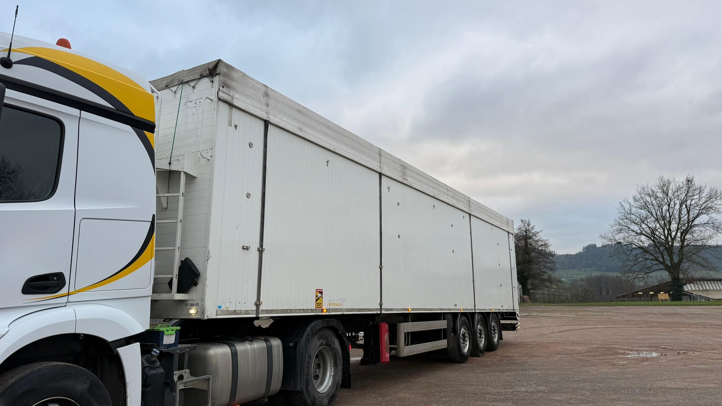 Vehicule Semi-remorque Fond mouvant BENALU JUMOBOLINER / QUALIMAT