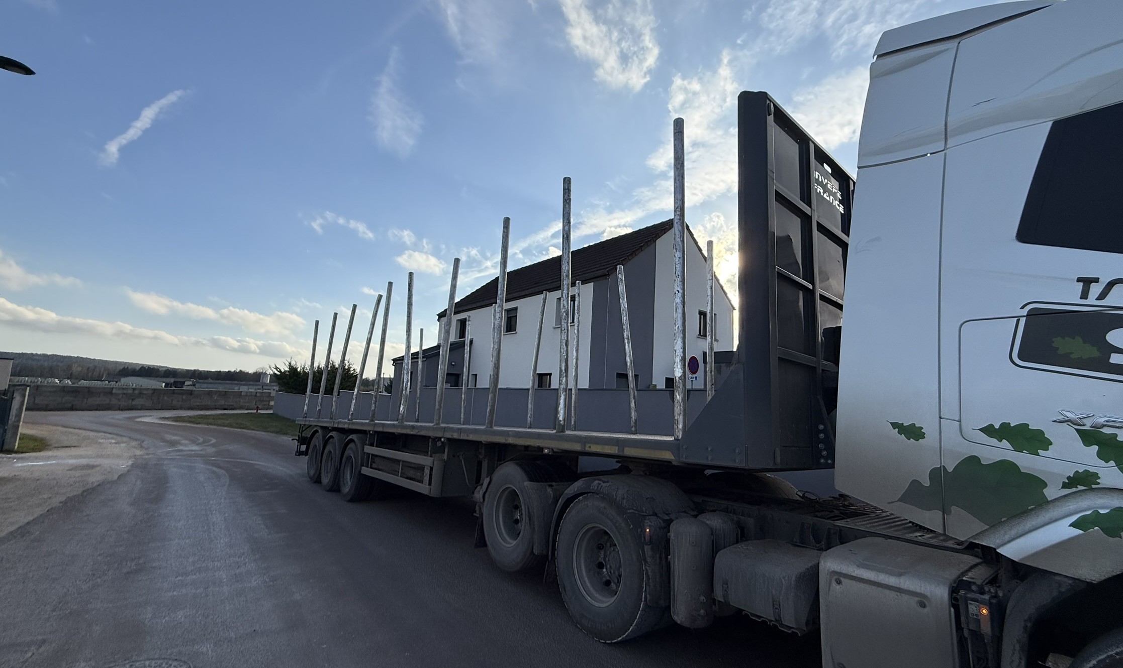 Vehicule Semi-remorque Forestière INVEPE-JOLUSO