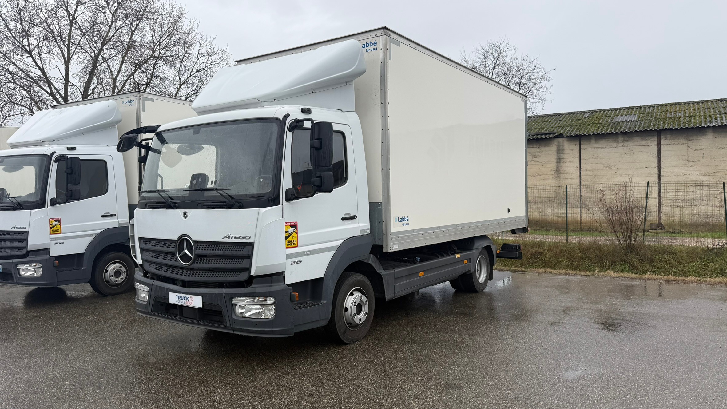 Vehicule MERCEDES ATEGO 818 Fourgon
