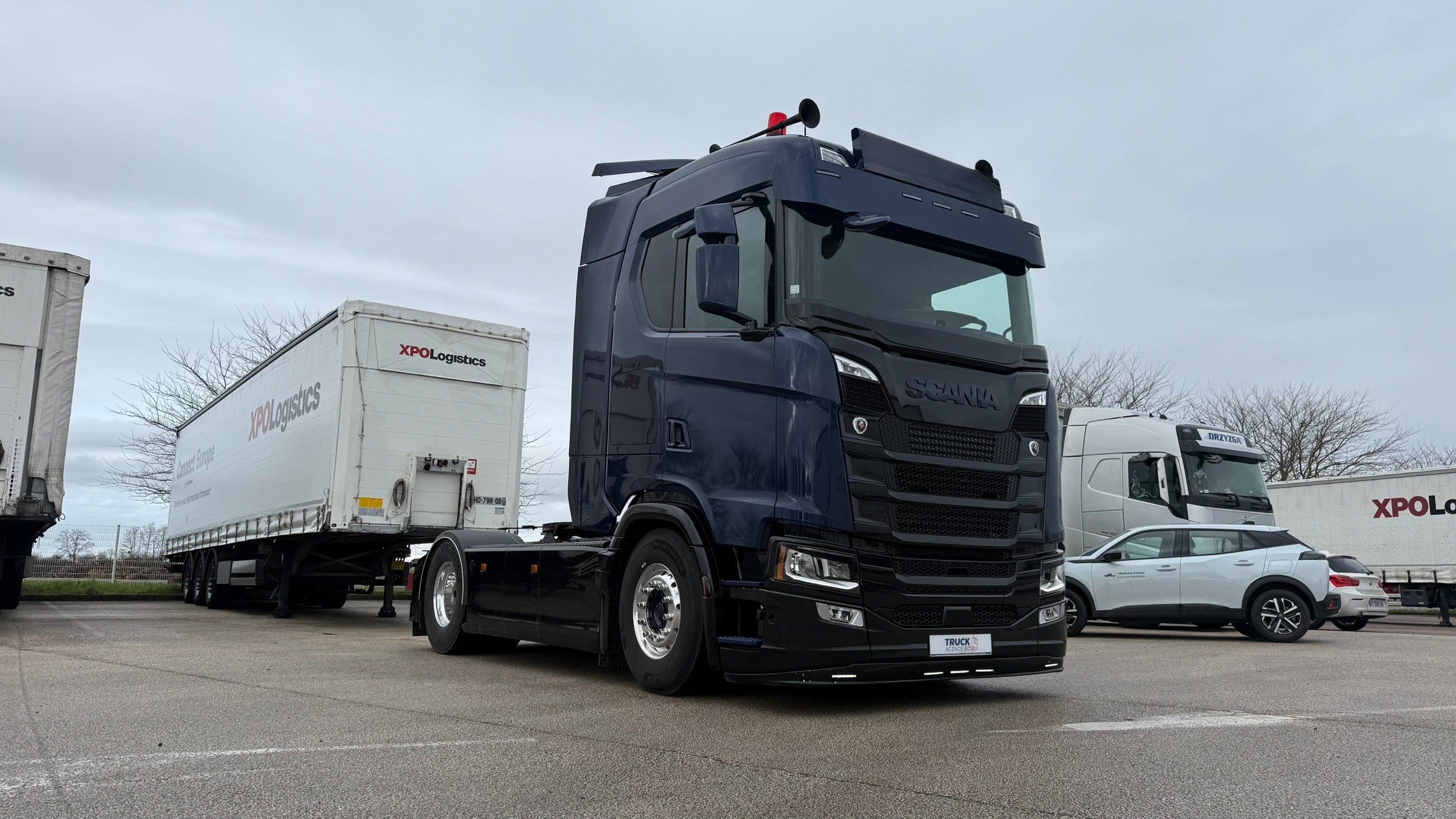 Vehicule SCANIA 590 S V8 A4X2NB KIT HYDRAULIQUE