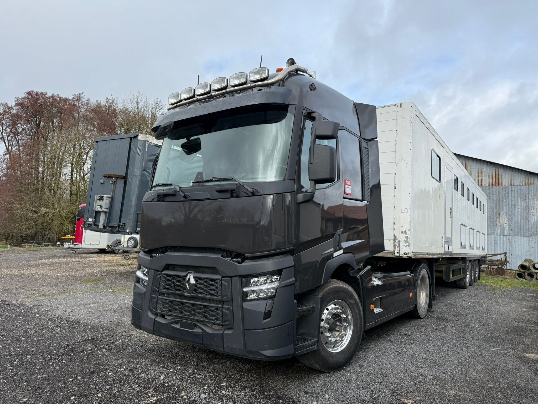 Vehicule RENAULT T 520 Kit Hydraulique