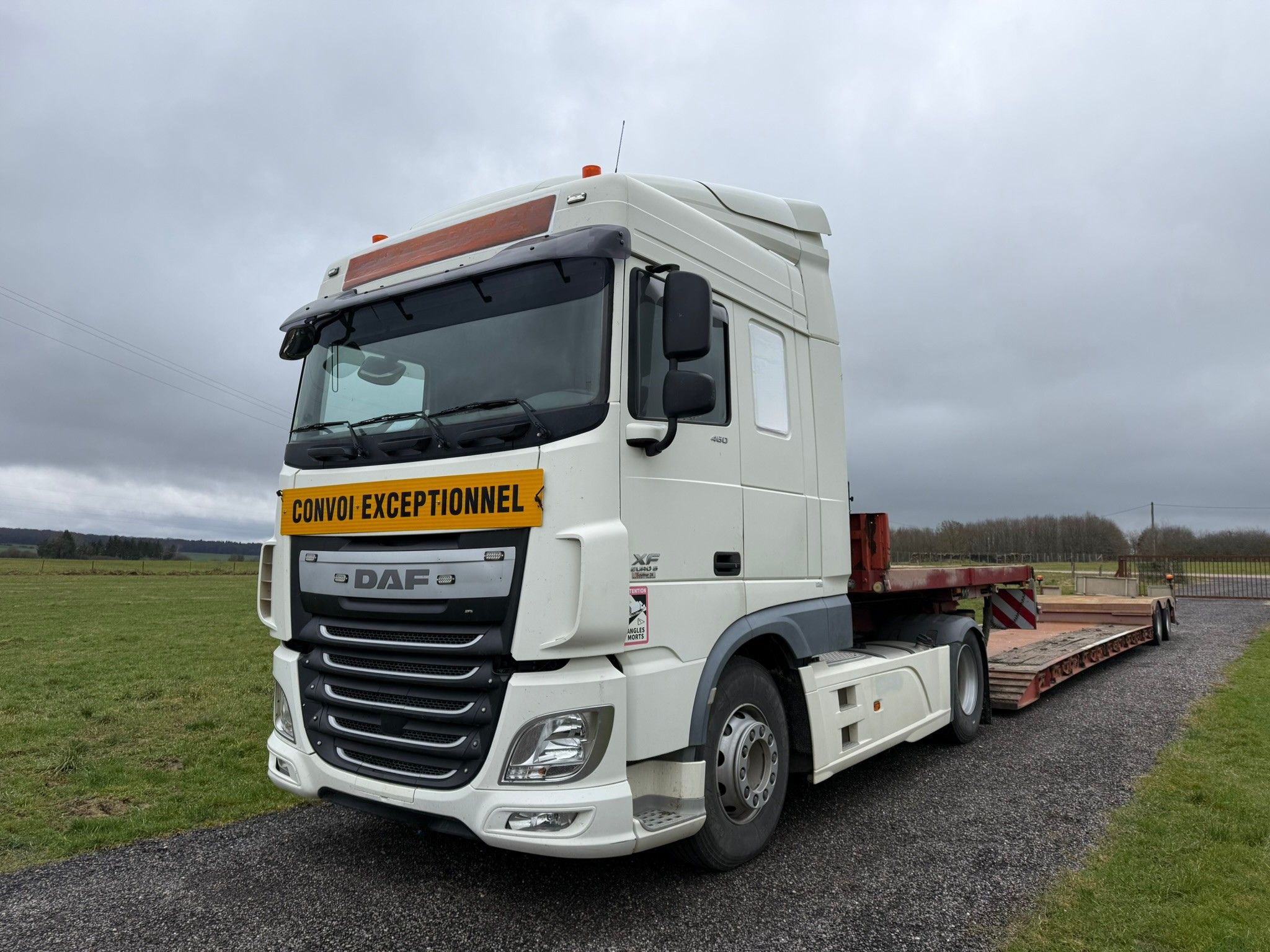 Vehicule DAF XF 460 FT Tracteur