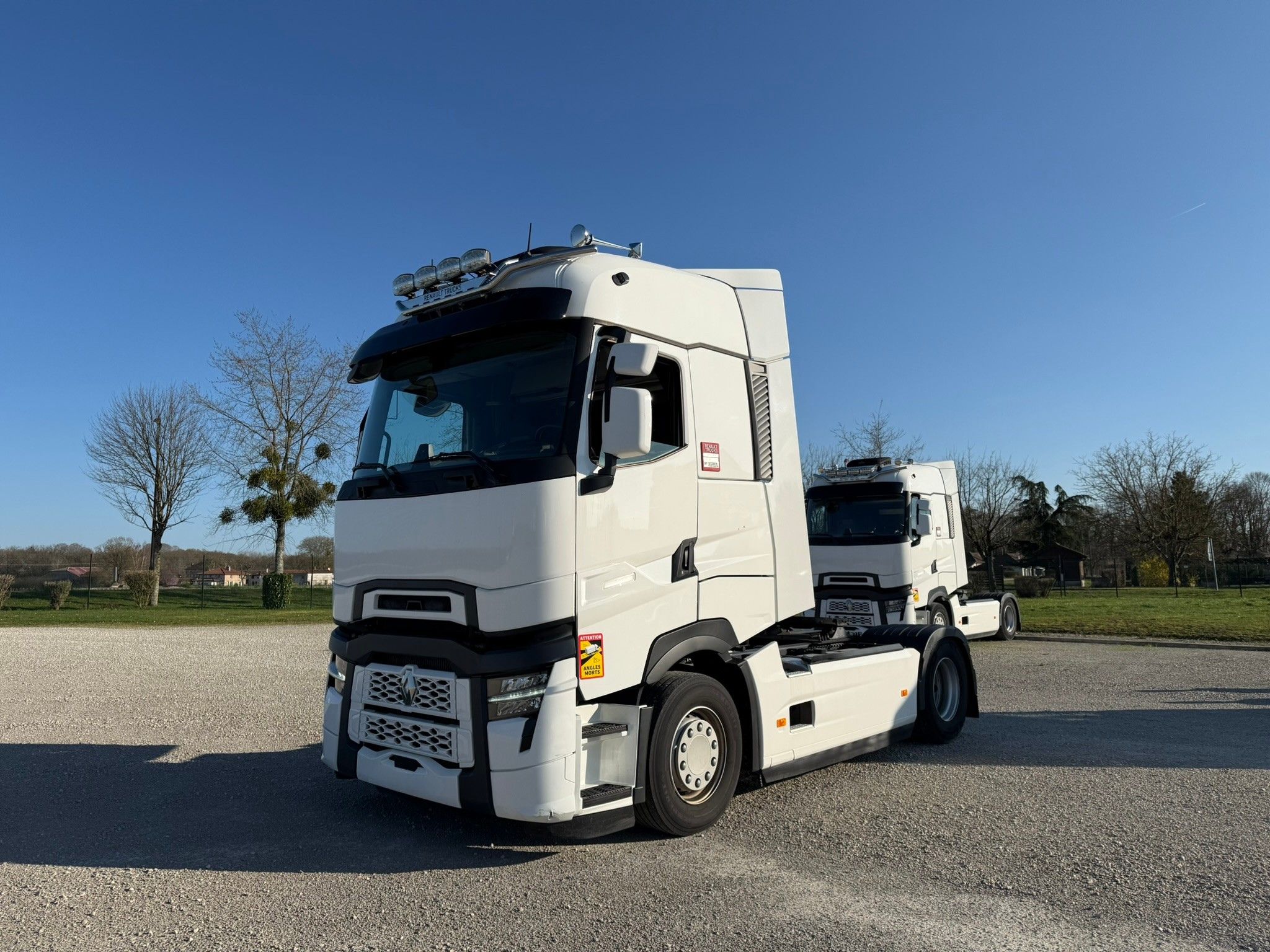 Vehicule RENAULT T HIGHT 480 DE13 Kit Hydraulique