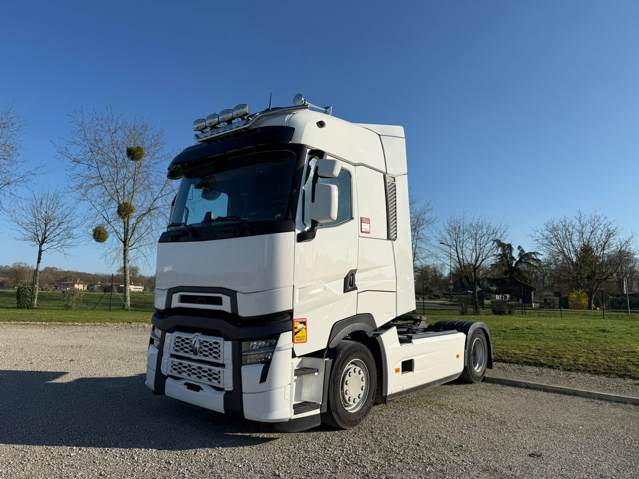 Vehicule RENAULT T HIGHT 480 DE13 Kit Hydraulique