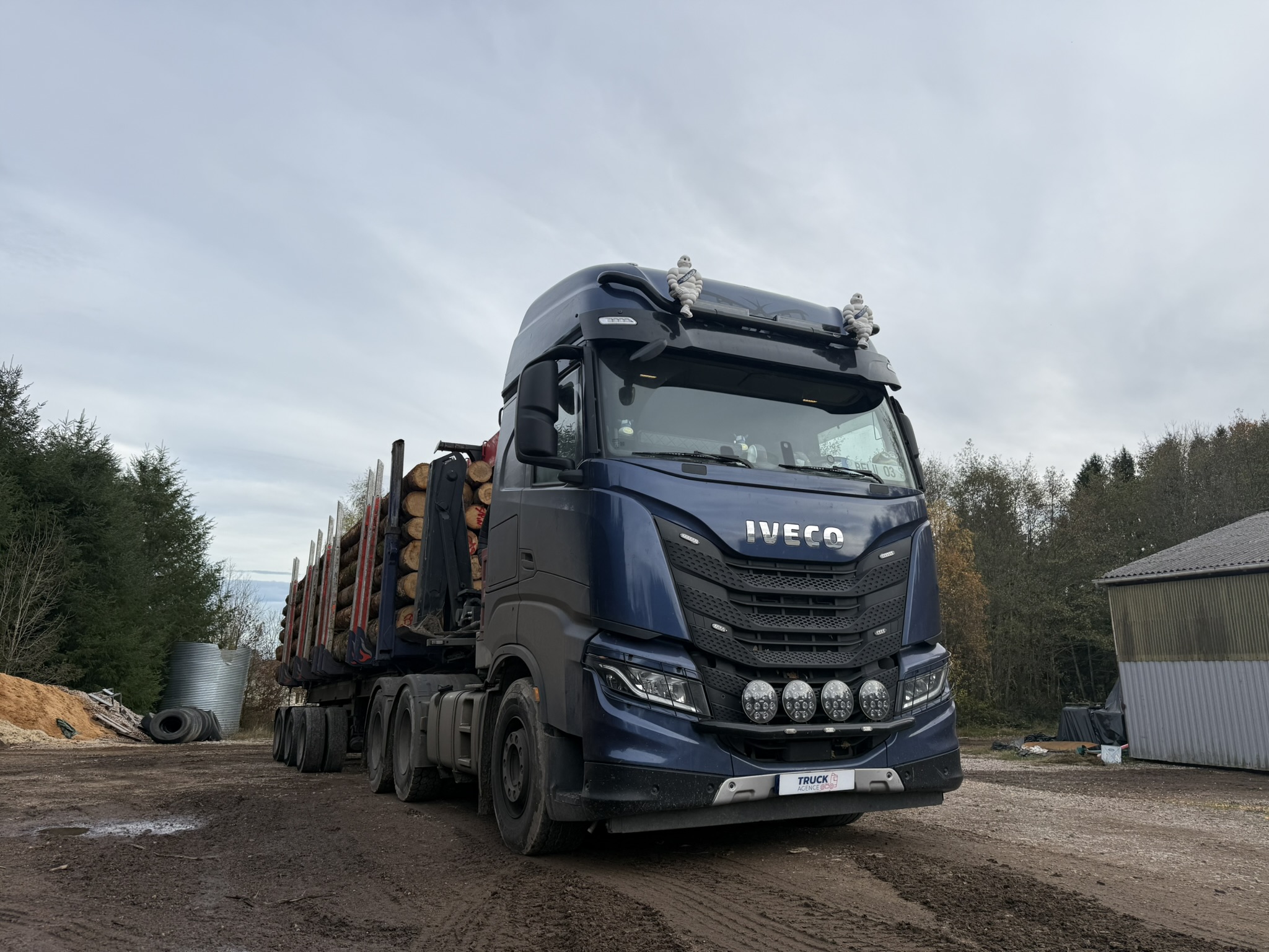 Vehicule IVECO X-WAY 570 6×4