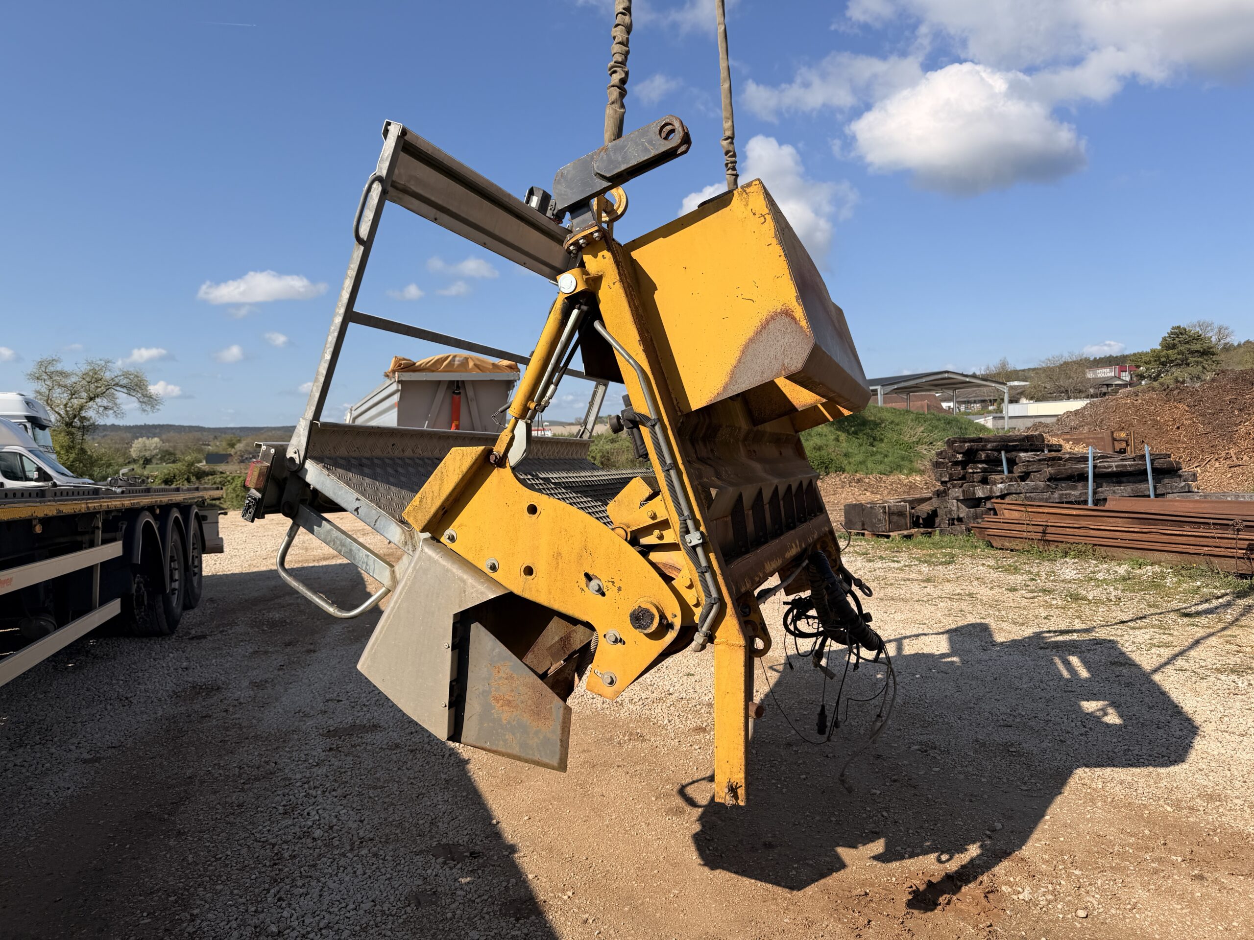 Vehicule GRAVILLONNEUR SECMAIR VEYMONT