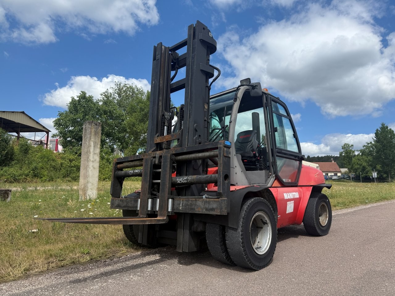 Vehicule MANITOU MI 60 H