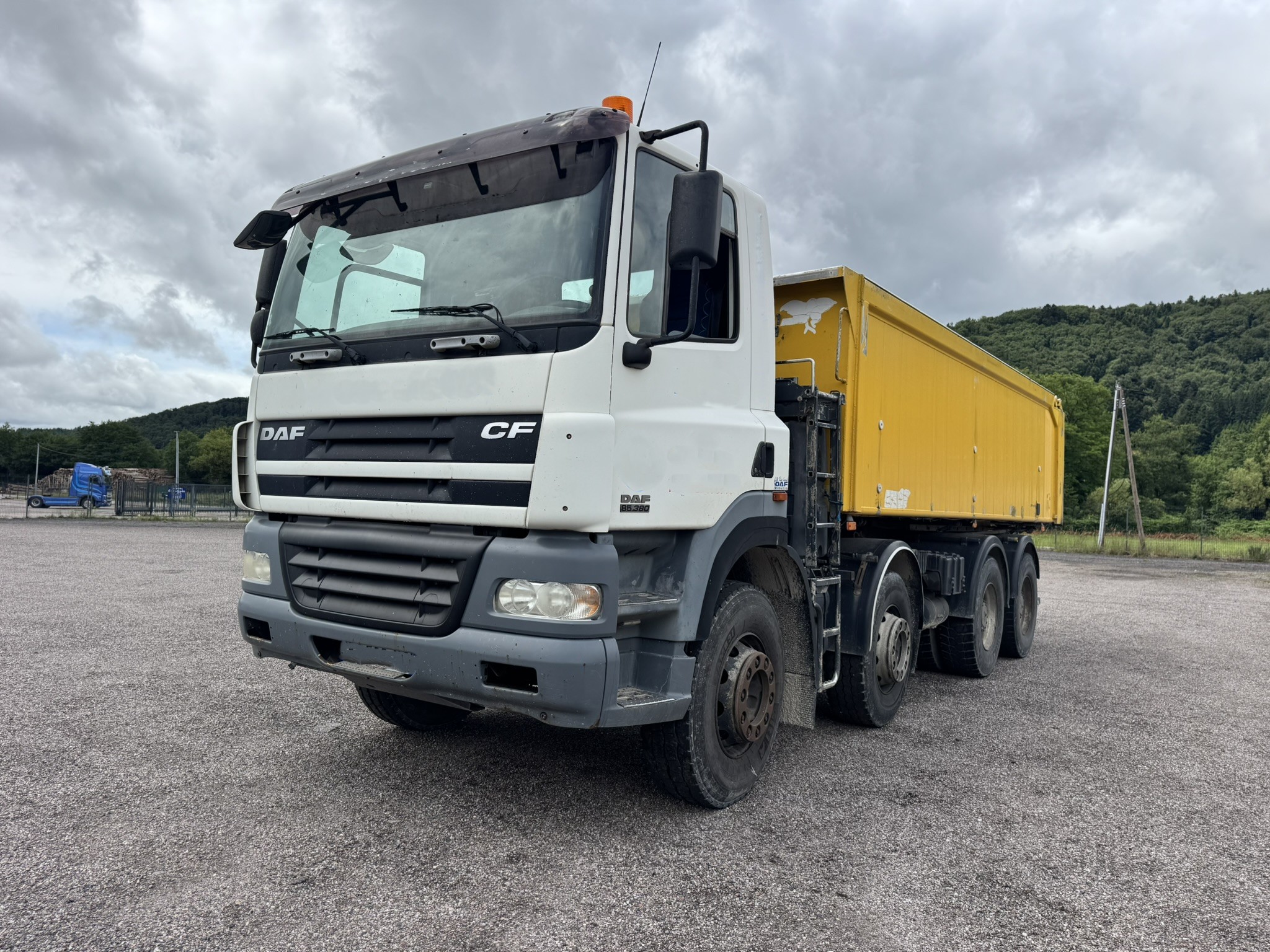 Vehicule Porteur Benne DAF CF 85.380 Benne