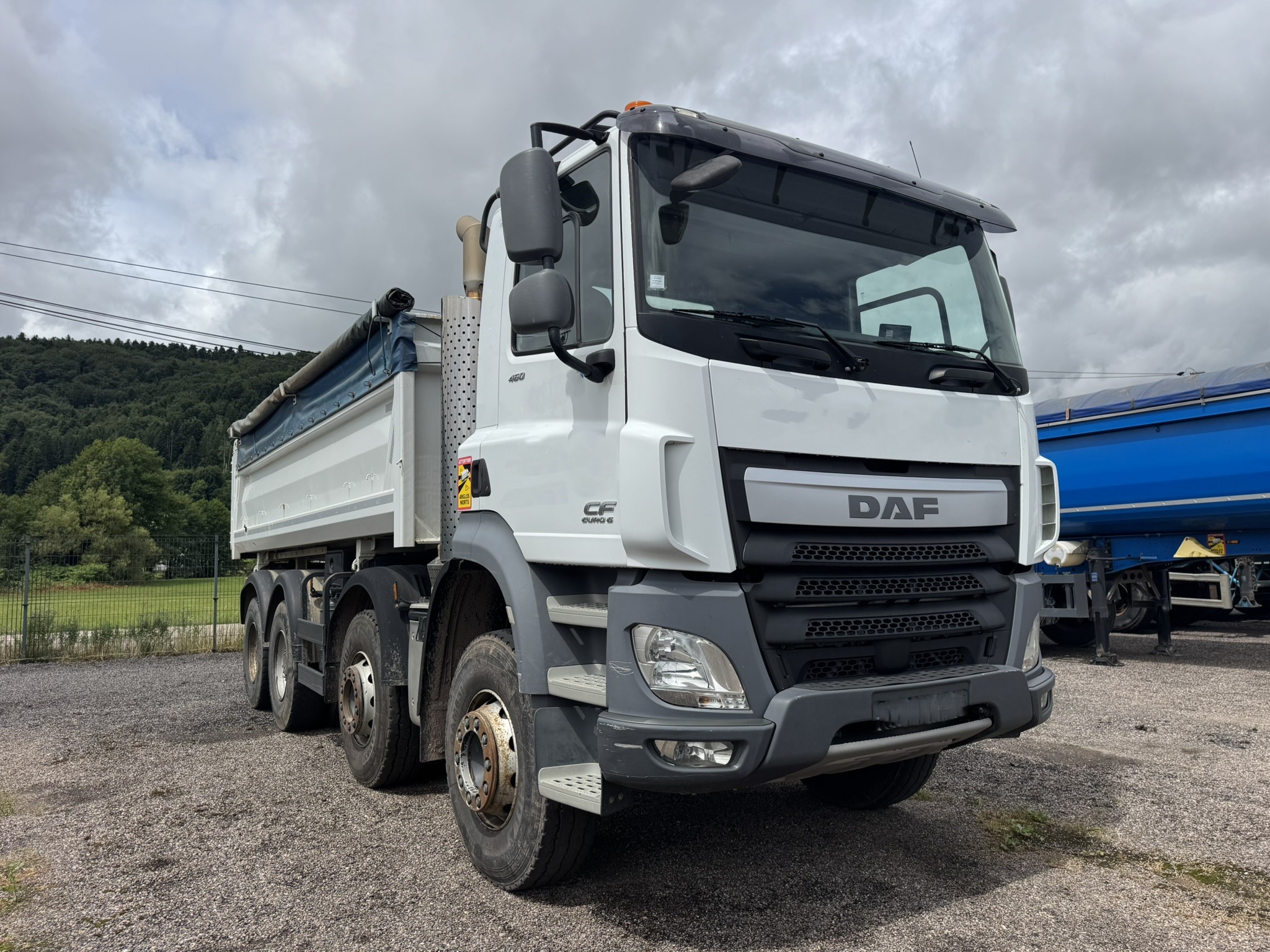 Vehicule DAF CF460 8X4 Bibenne
