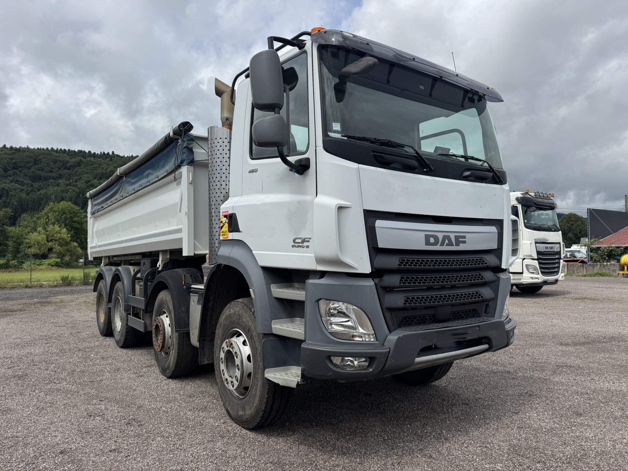 Vehicule DAF CF460 8X4 Bibenne