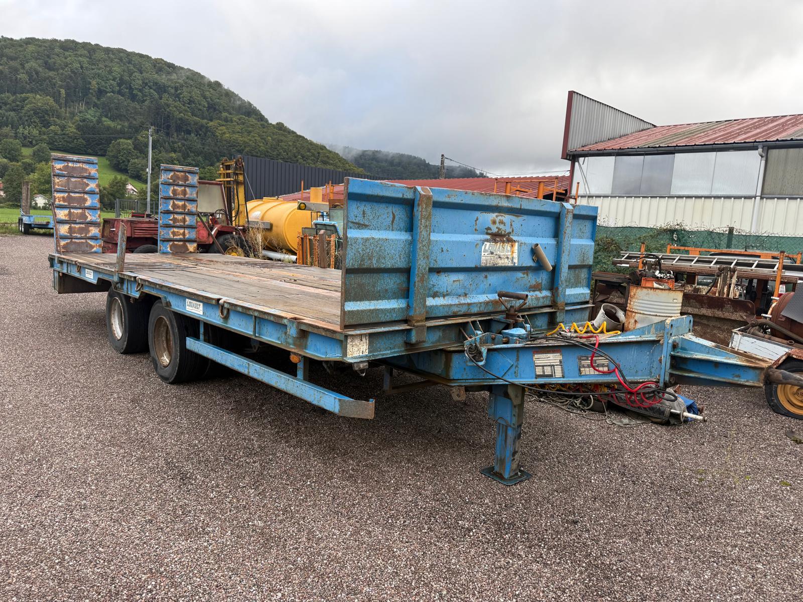 Vehicule Remorque Porte-engins Louault Plateau Basculant